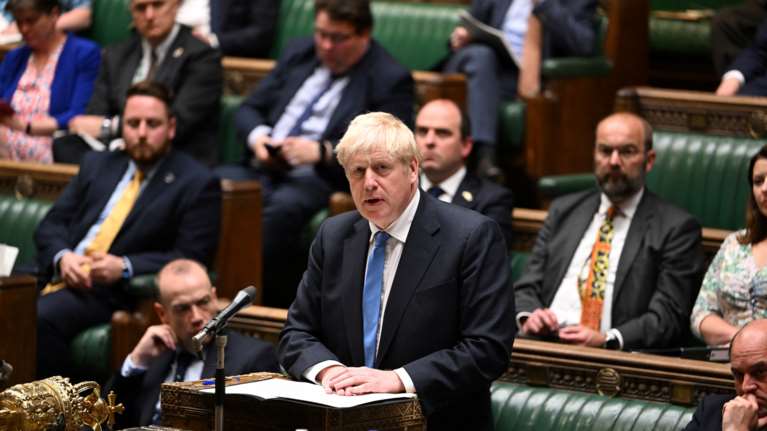 Βρετανία: Οι Εργατικοί θα καταθέσουν πρόταση μομφής κατά της κυβέρνησης Τζόνσον