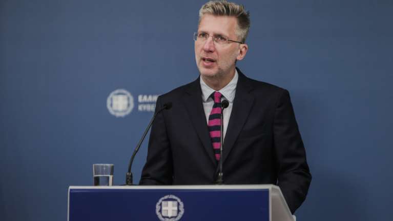 Σκέρτσος για πρόγραμμα ΣΥΡΙΖΑ: &quot;Μπορεί και χωρίς Βαρουφάκη να ρίξει ξανά την οικονομία της χώρας στα βράχια&quot;