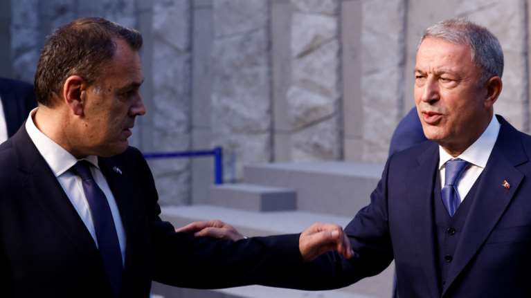 &quot;Ο Ακάρ συναντήθηκε στις Βρυξέλλες με τον...Νίκο&quot;: Αιφνιδιασμένος ο τουρκικός Τύπος από τη συνάντηση