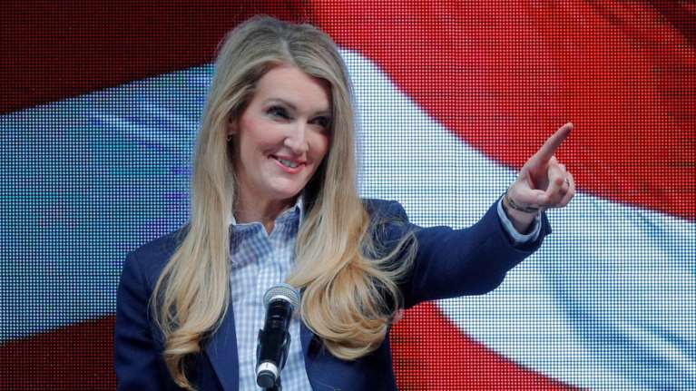 ΗΠΑ: Ο Ντόναλντ Τραμπ θα αναθέσει στην Κέλι Λέφλερ το υπουργείο Γεωργίας - Το σκάνδαλο στο WNBA