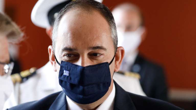 Πλακιωτάκης: Επιμένει ο πυρετός και η δύσπνοια - Τέταρτη μέρα στην εντατική