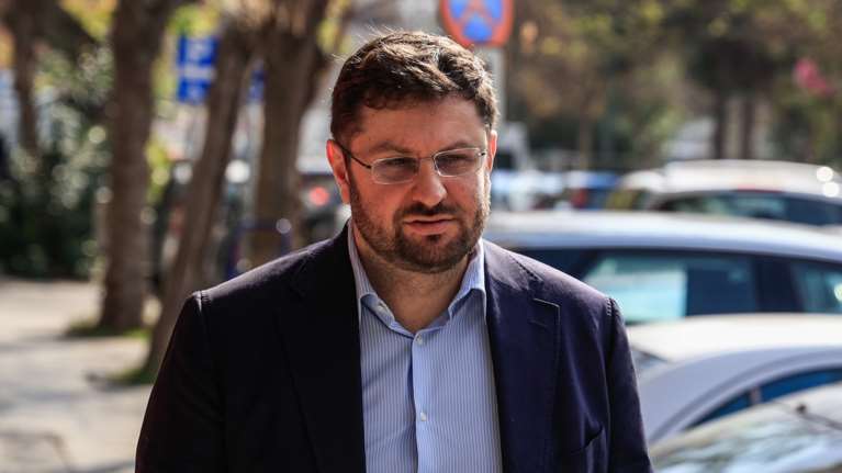 O Ζαχαριάδης δείχνει την Γεροβασίλη για αντίπαλο του Κασσελάκη και εξυμνεί τον Τσίπρα: "Εχουμε πρόβλημα ηγεσίας"