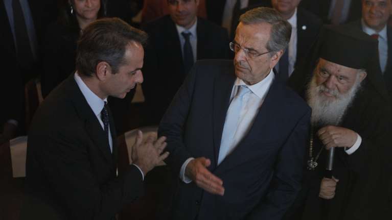 Ψηφίζεται ο γάμος των ομόφυλων ζευγαριών: Μετράει απώλειες ο Μητσοτάκης - Αναμένεται πύρινη ομιλία Σαμαρά