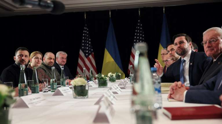 Αγεφύρωτο το χάσμα ΕΕ-ΗΠΑ: Ο Τραμπ δεν θέλει την Ευρώπη στις συνομιλίες με τον Πούτιν με την Ουκρανία