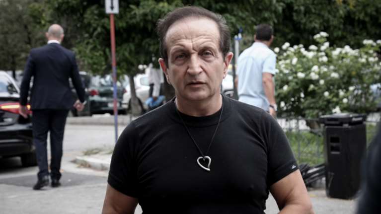 Μπιμπίλας για τηλεοπτική αποκαθήλωση Φιλιππίδη: &quot;Απαράδεκτη απόφαση - Τιμωρούνται και οι υπόλοιποι ηθοποιοί&quot; [Βίντεο]