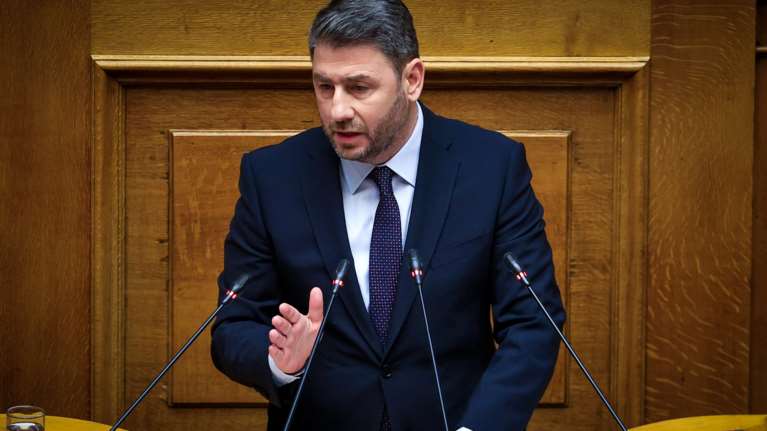 Ανδρουλάκης στη Βουλή: &quot;Η παρέα του Μαξίμου τα γνωρίζει όλα για την τραγωδία των Τεμπών&quot;