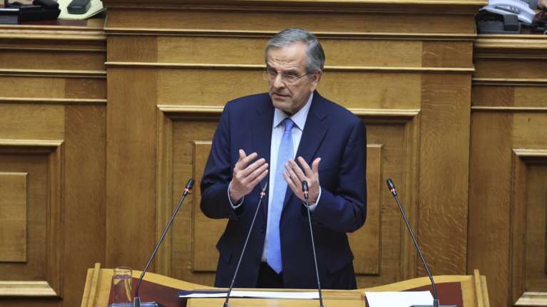 Το "καρφί" Σαμαρά για την παραίτηση Τριαντόπουλου: Πρωτόγνωρο να μείνει άλλες 15 μέρες υπουργός