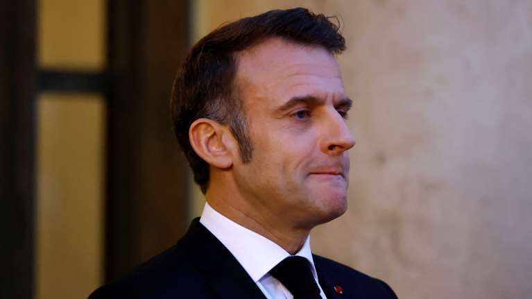 Μακρόν: Πράξη ισλαμικής τρομοκρατίας η επίθεση με μαχαίρι στη Μυλούζ