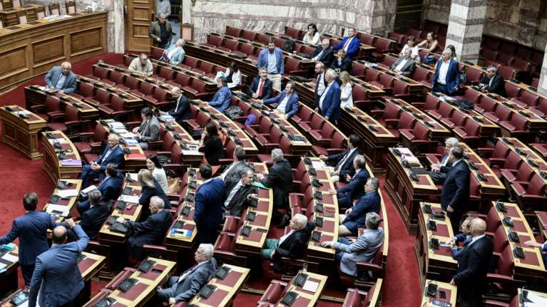 Προσχέδιο Προϋπολογισμού 2023: Πρόβλεψη για ανάπτυξη 5,3% και πρωτογενές πλεόνασμα 0,7% του ΑΕΠ