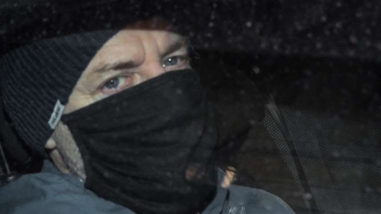 Αρνείται τον βιασμό ο Λιγνάδης: "Δεν τον γνωρίζω καν" - "Με βίασε όταν έχασα τις αισθήσεις μου" αναφέρει ο μηνυτής