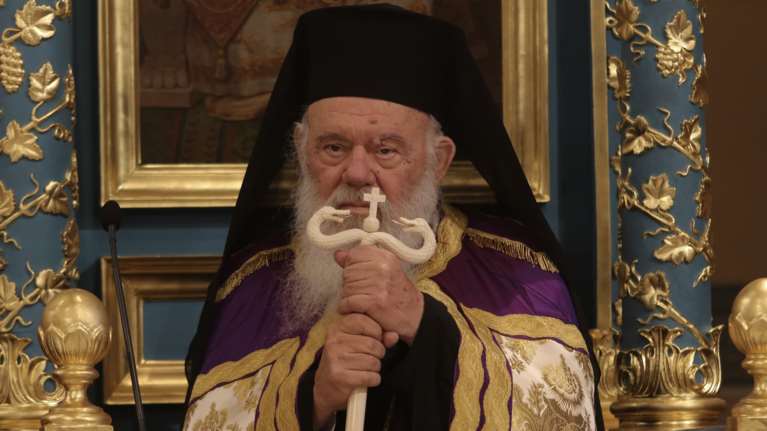 Αρχιεπίσκοπος Ιερώνυμος: Η Παναγία λειτουργεί ως γέφυρα για να συνδέσουμε τα βάσανα μας με τη χριστιανική ελπίδα