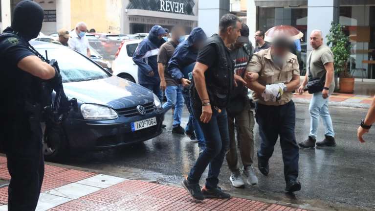 Και ύπαρχος και δολοφόνος και ρατσιστής: Σοκ με τις ατάκες του για τον Αντώνη - &quot;Νόμιζα πως ήταν μαύρος, Πακιστανός&quot;