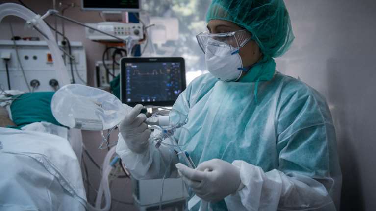 Εφυγε από τη ζωή 19χρονη με κορονοϊό στο Σισμανόγλειο