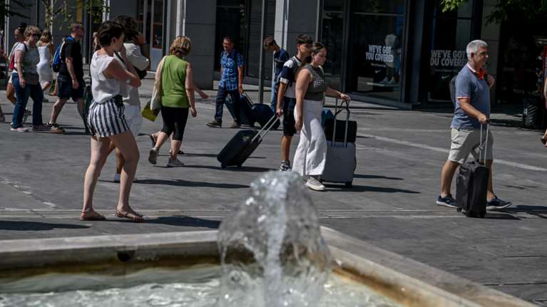 Πόσους τουρίστες περιμένουμε στην &quot;καρδιά&quot; του Αυγούστου - Από ποιες χώρες θα έρθουν οι περισσότεροι