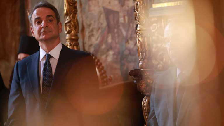 Viral έχει γίνει το ανορθόγραφο σημείωμα του Κυριάκου Μητσοτάκη στο Αγιον Ορος - Στο βιβλίο επισκεπτών