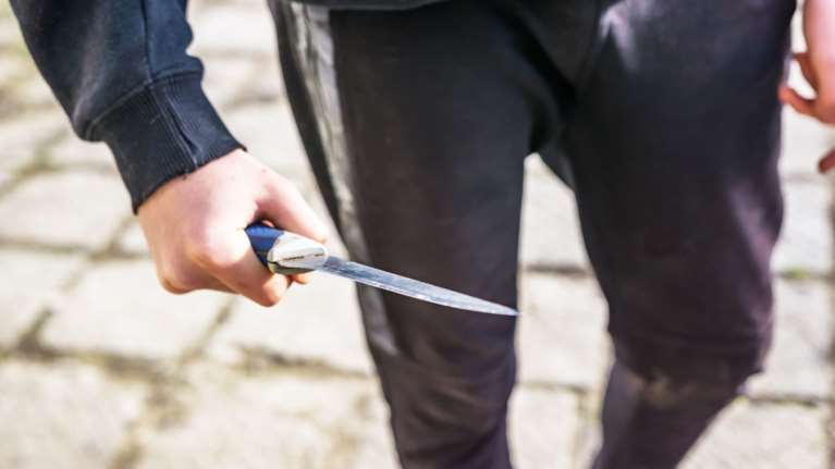 Καλαμάτα: Δύο μαθητές τσακώθηκαν και ο ένας κάρφωσε τον άλλον με σουγιά στο μηρό