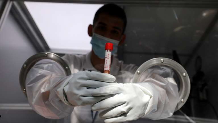 Εμβόλιο Pfizer/BioNTech: Στο 85% η αποτελεσματικότητα μετά την πρώτη δόση