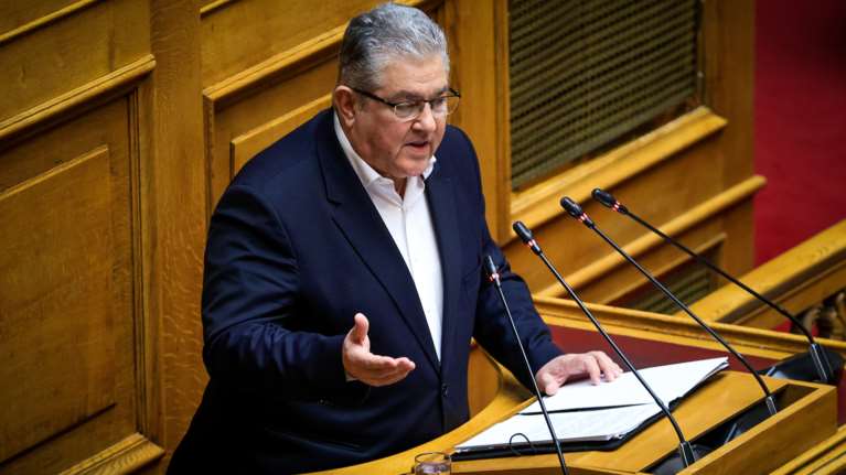 Βουλή - Κουτσούμπας: &quot;Θα μας πείτε, κ. Μητσοτάκη, τι κουβαλούσε τελικά αυτό το τρένο;&quot;