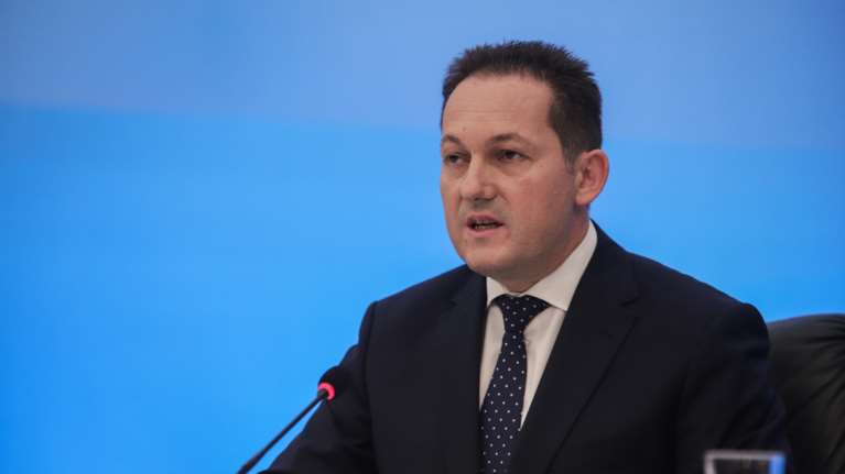 Επίθεση του Ρουβίκωνα στο σπίτι του Στέλιου Πέτσα - Τρεις προσαγωγές [βίντεο]