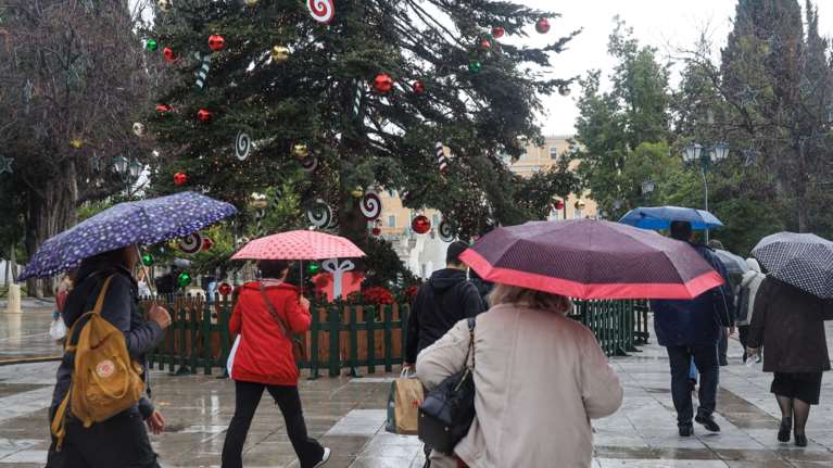 Άστατος ο καιρός σήμερα: Νεφώσεις, βροχές, καταιγίδες σε όλή τη χώρα - Η πρόγνωση για τα Χριστούγεννα