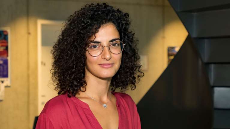 Αννίτα Λουλούπη: H νεαρή Ελληνίδα βιοχημικός που της απονεμήθηκε το επιστημονικό βραβείο Marthe Vogt