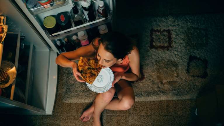 Το βραδινό φαγητό κάνει περισσότερο κακό στην υγεία μας απ&#39; ότι φανταζόμαστε - Δείτε γιατί