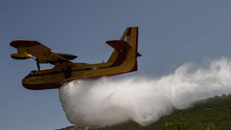 Θεσπρωτία: Φωτιά στο Γαρδίκι - Εκκενώνονται τρεις οικισμοί - Επιχειρούν 4 εναέρια μέσα
