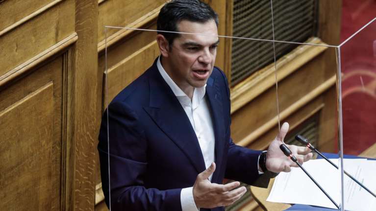 Αλέξης Τσίπρας: Η χυδαία και ανιστόρητη θεωρία των δύο άκρων, αποτελεί &quot;ξέπλυμα και εξιλέωση της ακροδεξιάς&quot;