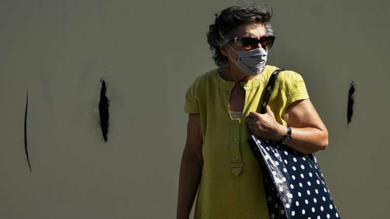 Κορονοϊός: &quot;Υποχρεωτικές οι μάσκες και στις ιδιωτικές εταιρείες&quot; σύμφωνα με τον Αθανάσιο Εξαδάκτυλο [Βίντεο]