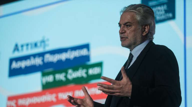 Πινγκ πονγκ ευθυνών μεταξύ Στυλιανίδη, Αττικής Οδού και Τροχαίας: Αλληλοκατηγορίες για το ποιος έπρεπε να κλείσει τον δρόμο