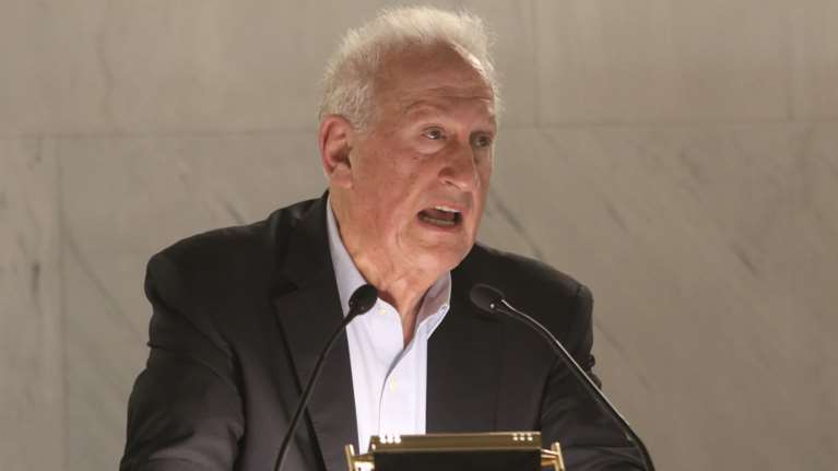 Πυρά ΣΥΡΙΖΑ μετά τη δήλωση Σκανδαλίδη για τους δημοσίους υπαλλήλους: Είναι επίσημη θέση του ΠΑΣΟΚ η κατάργηση της μονιμότητας;