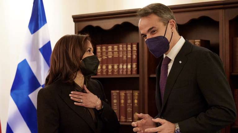 Η κυβέρνηση Μητσοτάκη &quot;υποκρίνεται&quot; ότι δεν απογοητεύθηκε από την εκλογή Τραμπ- Αλλά υπάρχει στ΄αλήθεια λόγος ανησυχίας;