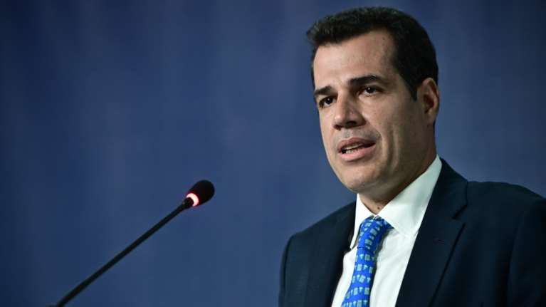 Μήνυμα Πλεύρη από Ρόδο: "Τα νησιά δεν υπάρχει περίπτωση να πάρουν ποτέ παραπάνω μετανάστες"