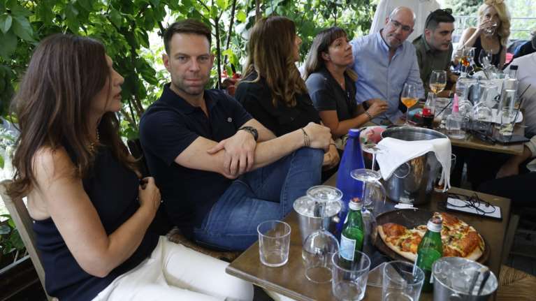 Φραστικό επεισόδιο με βαριές κουβέντες μεταξύ Κασσελάκη και δημοσιογράφου