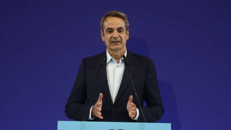 Μητσοτάκης στο συνέδριο της ΟΝΝΕΔ: Η Ελλάδα δεν αντιμετωπίζεται πια ως το μαύρο πρόβατο της Ευρώπης