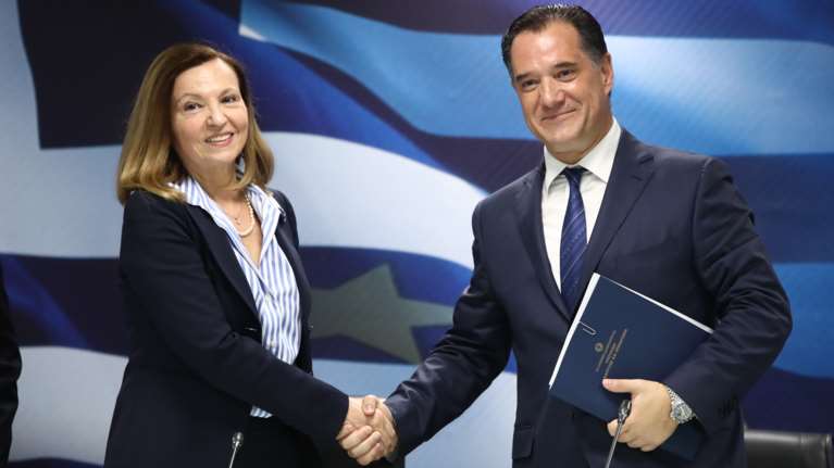 Παραλαβή-παράδοση στο υπουργείο Ανάπτυξης: "Στα 12 δις οι δημόσιες επενδύσεις το 2023, είμαι περήφανος", το μήνυμα Γεωργιάδη