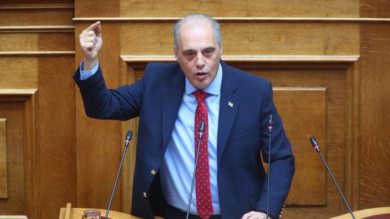 Απάντηση Βελόπουλου με καρφί σε Ιερώνυμο: Η ιεραρχία δεν θα πρέπει να οδηγεί τους πιστούς σε συγκεκριμένους πολιτικούς χώρους