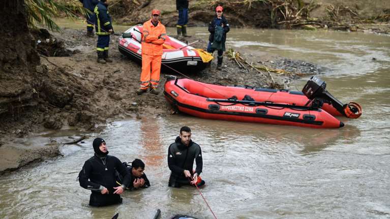 Ηλεία: Έκτη μέρα ερευνών για τον 45χρονο οδηγό αυτοκινήτου που παρασύρθηκε από χείμαρρο