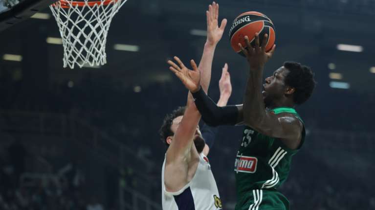 Παναθηναϊκός-Φενερμπαχτσέ 74-63: Ναν λαμπρός τον οδηγεί - &quot;Αγκαλιά&quot; με το πλεονέκτημα