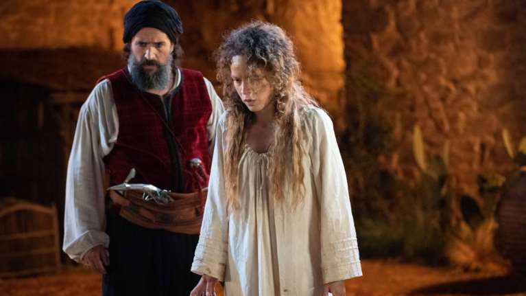 &quot;Η Μάγισσα&quot;: Τρέλανε το Twitter η νέα σειρά του ΑΝΤ1 - Καθήλωσε η ερμηνεία της Έλλης Τρίγγου