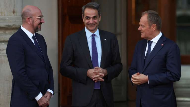 Στη Βαρσοβία ο Μητσοτάκης, συνάντηση με Τουσκ, Μισέλ για το "αύριο" της Ευρώπης