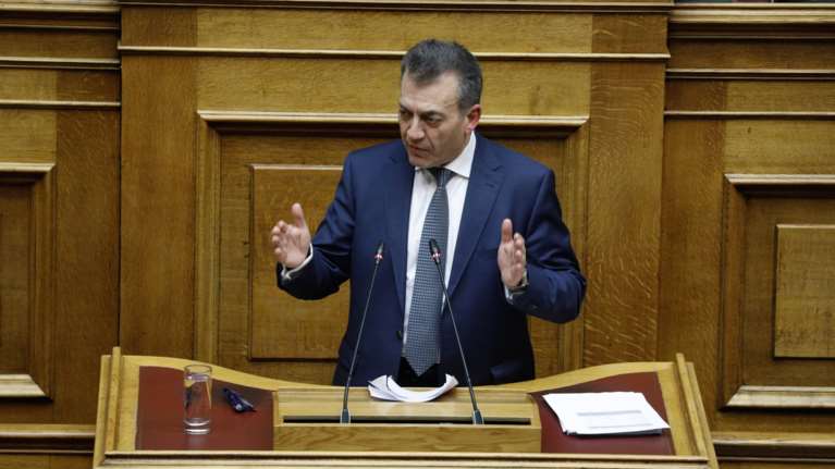 Νέα έκκληση Βρούτση προς εργοδότες: Σταματήστε τις άδικες απολύσεις