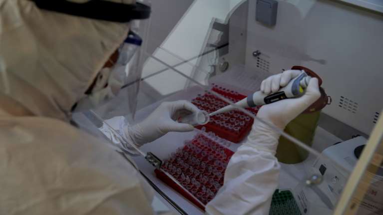 Γ.Γ. του ΟΗΕ για κορονοϊό: Μόνο ένα ασφαλές και αποτελεσματικό εμβόλιο θα επιτρέψει την επάνοδο στην &quot;ομαλότητα&quot;