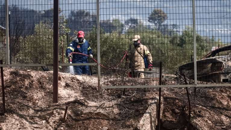 Νέα αναζωπύρωση στην Πάρνηθα – Κοντά στο Φρούριο της Φυλής