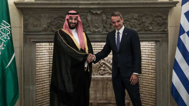 Στη Σαουδική Αραβία με πλήθος υπουργών ο Μητσοτάκης για το Ανώτατο Συμβούλιο Συνεργασίας των δύο χωρών
