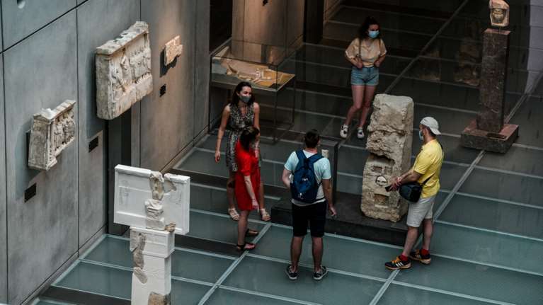 Υouth Pass: Ανοίγει στις 9 Νοεμβρίου η πλατφόρμα - Ενίσχυση 150 ευρώ σε 200.000 νέους 18 και 19 ετών