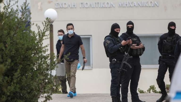 Πρύτανης ΕΜΠ: "Οι φοιτητικές εστίες θα εκκενωθούν σύντομα" - Η ΕΛΑΣ διαψεύδει ότι έγιναν καταγγελίες για τις συμμορίες