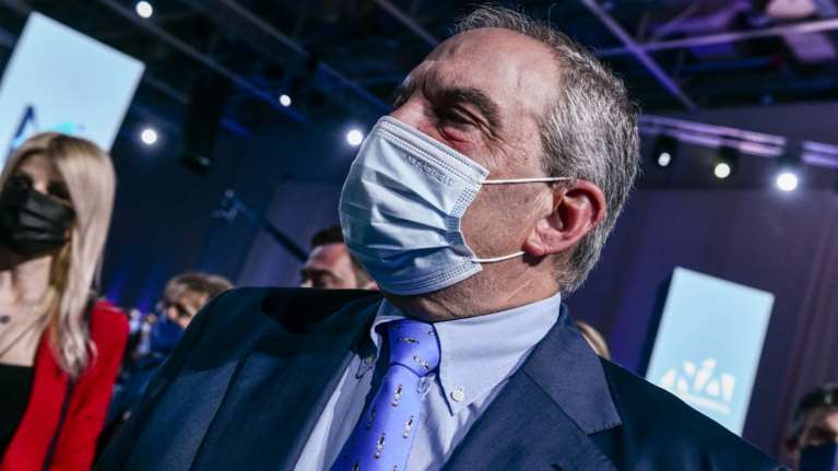 Απόψε η ομιλία Καραμανλή στο Μέγαρο Μουσικής παρουσία πλήθους υπουργών και βουλευτών - Στο επίκεντρο τα ελληνοτουρκικά