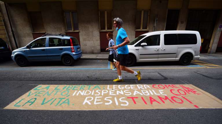 Κορονοϊός: Μειώνεται ο ρυθμός θανάτων στην Ιταλία - 415 νεκροί σε ένα 24ωρο