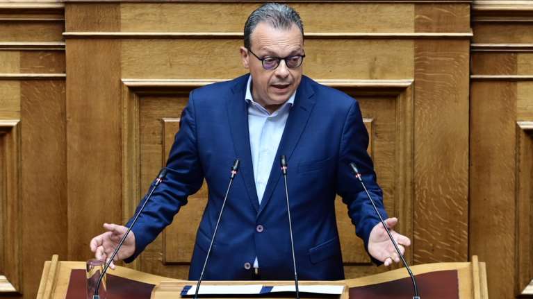 Φάμελλος: Δυστυχώς έχουμε πολλά στοιχεία ότι η δημοκρατία μας αδυνατίζει, απομακρυνόμαστε από το κράτος δικαίου